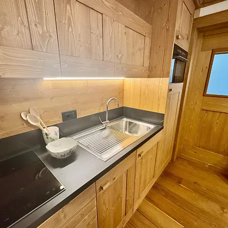 Charme Alpino E Modernita-appartamento Ristrutturato A Due Passi Dal Centro Apartment